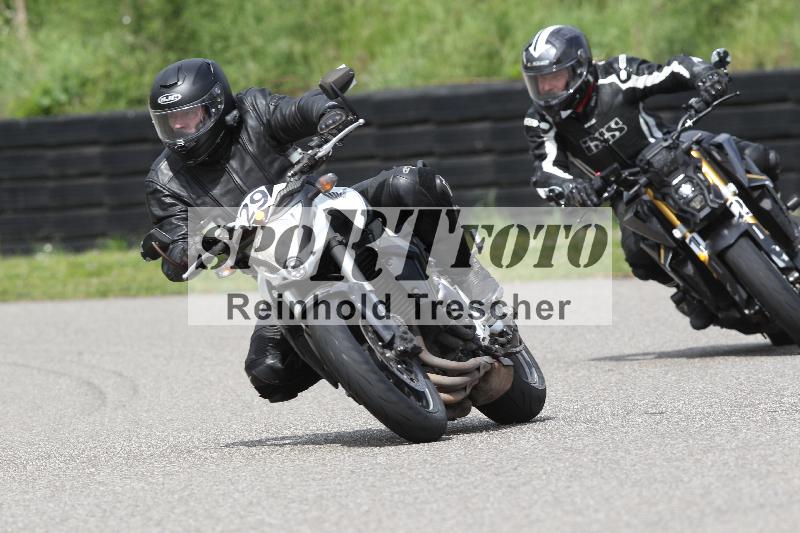 Archiv-2025/10 23.04.2025 Cornu Master School ADR/rot-rouge/29